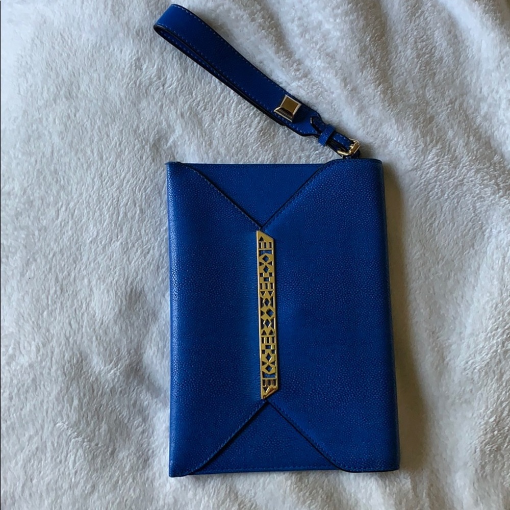 Stella and Dot clutch